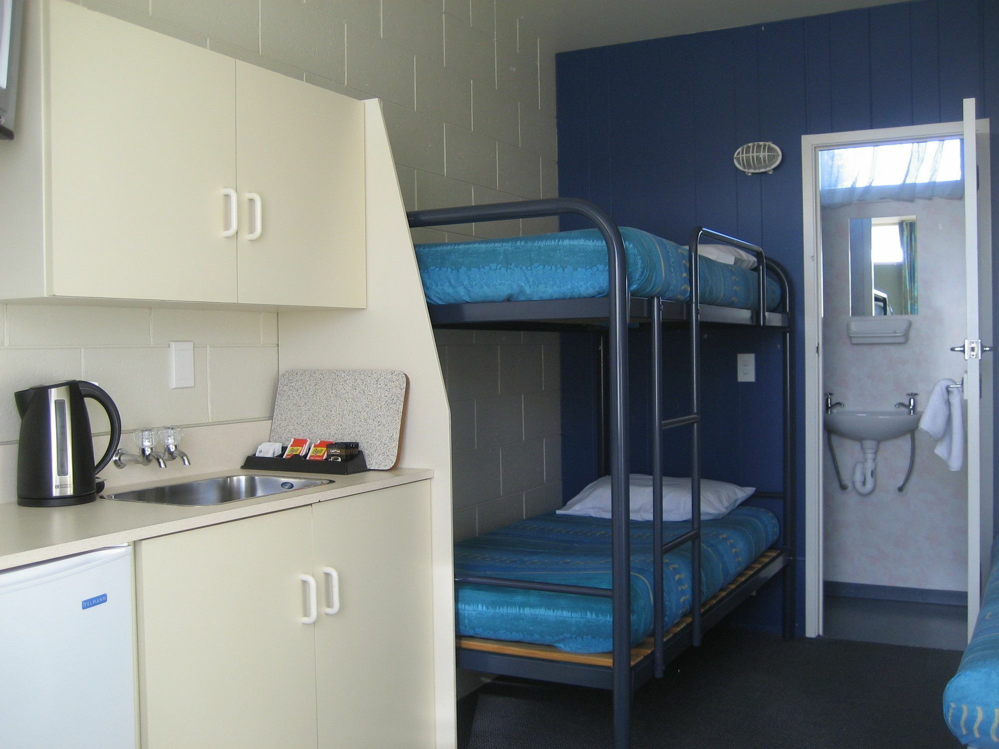 Amber Kiwi Holiday Park & Motels ไครสต์เชิร์ช ภายนอก รูปภาพ