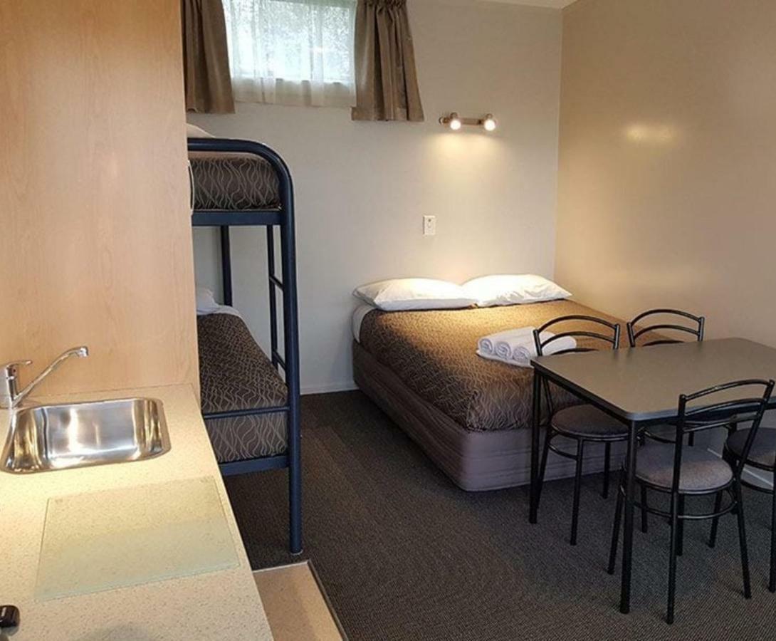 Amber Kiwi Holiday Park & Motels ไครสต์เชิร์ช ภายนอก รูปภาพ