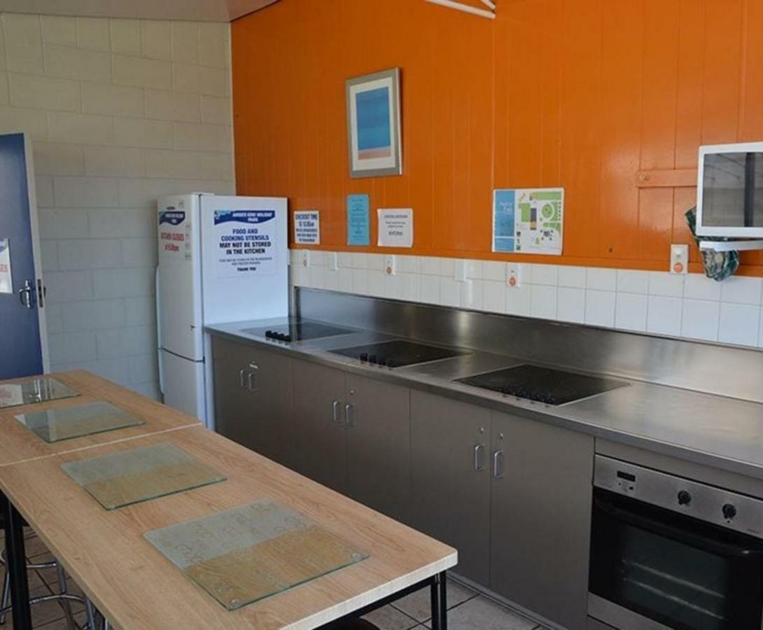 Amber Kiwi Holiday Park & Motels ไครสต์เชิร์ช ภายนอก รูปภาพ